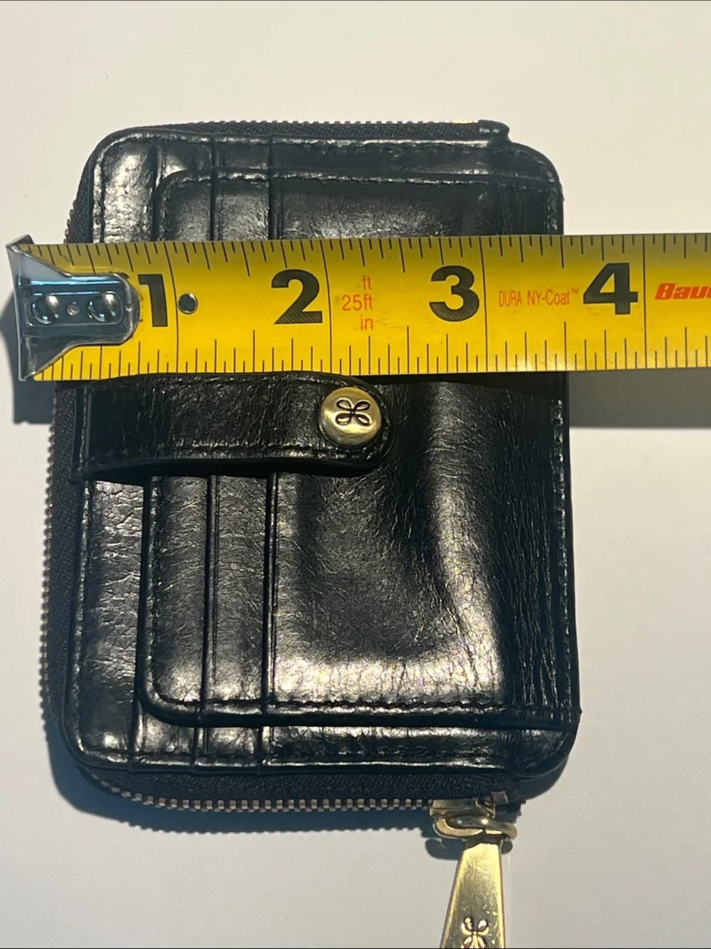 HOBO compact leather